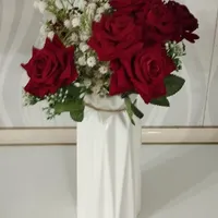 گلدان سرامیکی وگل رزو ژیپسوفیلا