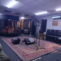 تدریس آموزش گیتار پیانو درامز آواز سلفژ صدا سازی