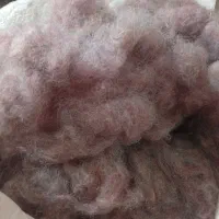 پشم قرمز پر کردن تشک