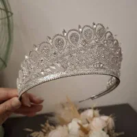 تاج و بادبزن عروس