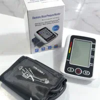 فشارسنج ارم استایل الکترونیک X-180 سخنگو فارسی