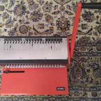 دستگاه صحافی (پانچ و فنر زن)