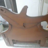 تخت نوجوان