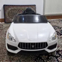 ماشین شارژی مازراتی سفید۲موتوره قدرتمند