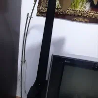 تی وی با میز