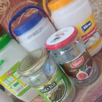 شیشه و ظرف پلاستیکی