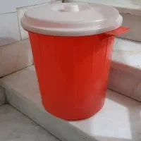 سطل پلاستیکی