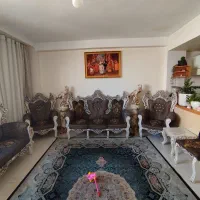 مبل وناهارخوری دوعدد عسلی ومیزوسط اشانتیون