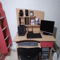 تخت دو طبقه به همراه میز کامپیوتر و کمد