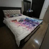 تخت دو نفره جک دار و میز آرایش