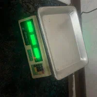 ترازو دیجیتالی دو طرفه