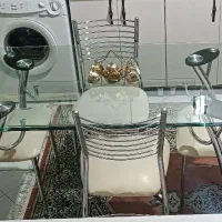 میز غذاخوری ۴نفره نفره ترک و استیل سالم و تمیز
