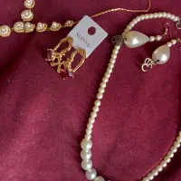 گردن بند وگوشواره