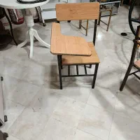 صندلی‌ دانش آموزی