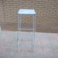 چهار پایه فلزی
