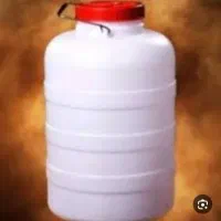 دبه سالم‌و تمیز برای اب و ...
