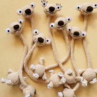 همکار بافنده عروسک
