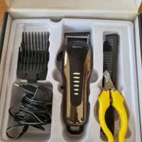 فروش یک دستگاه ماشین اصلاح حیوان خانگی در حد نو