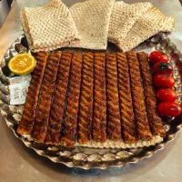 ۵ نفر بشین بیاین سینی ۱۰ کبابه ببرید