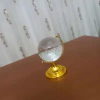 دکوری شیشه ای مدل کره ی زمین