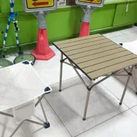 میز و صندلی