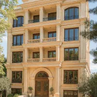 سرخ رود ۹۰۰ متر خط دریا  تک مالک