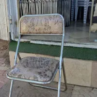 اجاره صندلی تاشو هر عدد ۹ هزار تومن