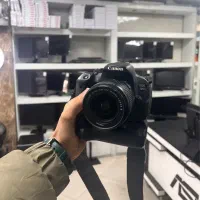 دوربین کنن canon 700d همراه لوازم اضافه