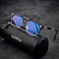 تنوع کامل عینک های کروم هارتز