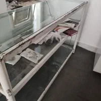 ویترین فلزی