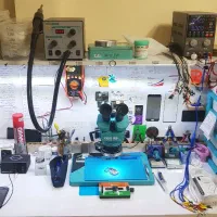 تعمیرکار تخصصی موبایل