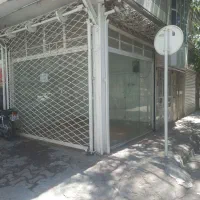 یک مغازه سر دونبش ایثارگران