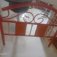 چارچوب تخت فلزی