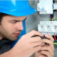 برقکار سیار و تعمیرات برق خانگی