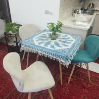 میز نهار خوری چهار نفره به همراه ۴ صندلی