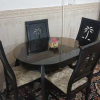 فروش یک عدد میز نهارخوری