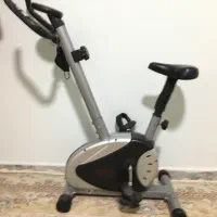 دوچرخه ثابت ورزشی