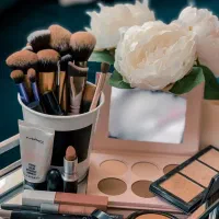 ٪۳۰تخفیف میکاپ تا اخر شهریور