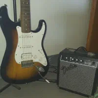 گیتار الکتریک Squier Sonic Stratocaster HSS + پایه