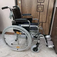 تشک بادمجانی ۸ در ۹ اکبند بهمراه دو ویلچر تایوانی