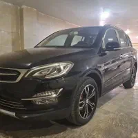 خودرو مشکی دامای ایکس ۷بسیار تمیز