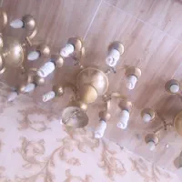 لوستر هشت شاخه در حدنو برنجی روکش آب طلا