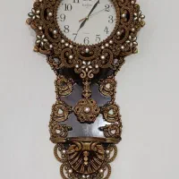 ساعت بسیار تمیز سالم در حد نو