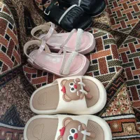 سه جفت صندل دخترانه یک جفت زنانه