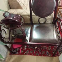 میز تلفن و تلفن