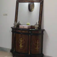 آینه و کنسول