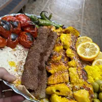 استخدام مهماندار اشپز حرفه ای تالار پذیرایی ارم