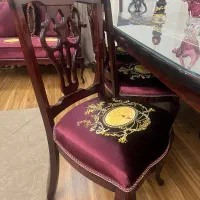 میز ناهار خوری هشت نفره