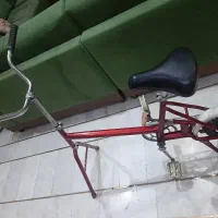 دوچرخه ثابت و وسایل