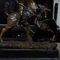 شکار اژدر ۳۵در۳۵ مجسمه برن